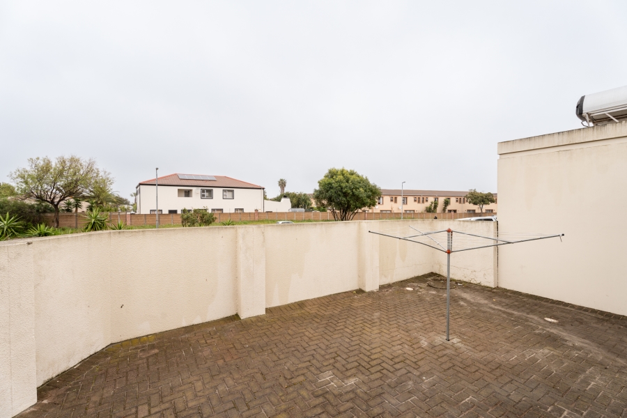 5 Bedroom Property for Sale in Parklands Western Cape